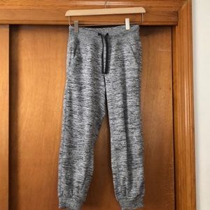 Athleta jogger size xxs fits like a 0/2